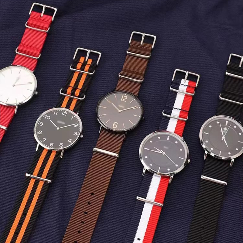 Nylon Nato Strap - 時計バンド用織りストラップ、丈夫な生地、ナイロンストラップ、ベルトバックル、18mm、20mm、22mm、24mm、18mm、20mm、24mm
